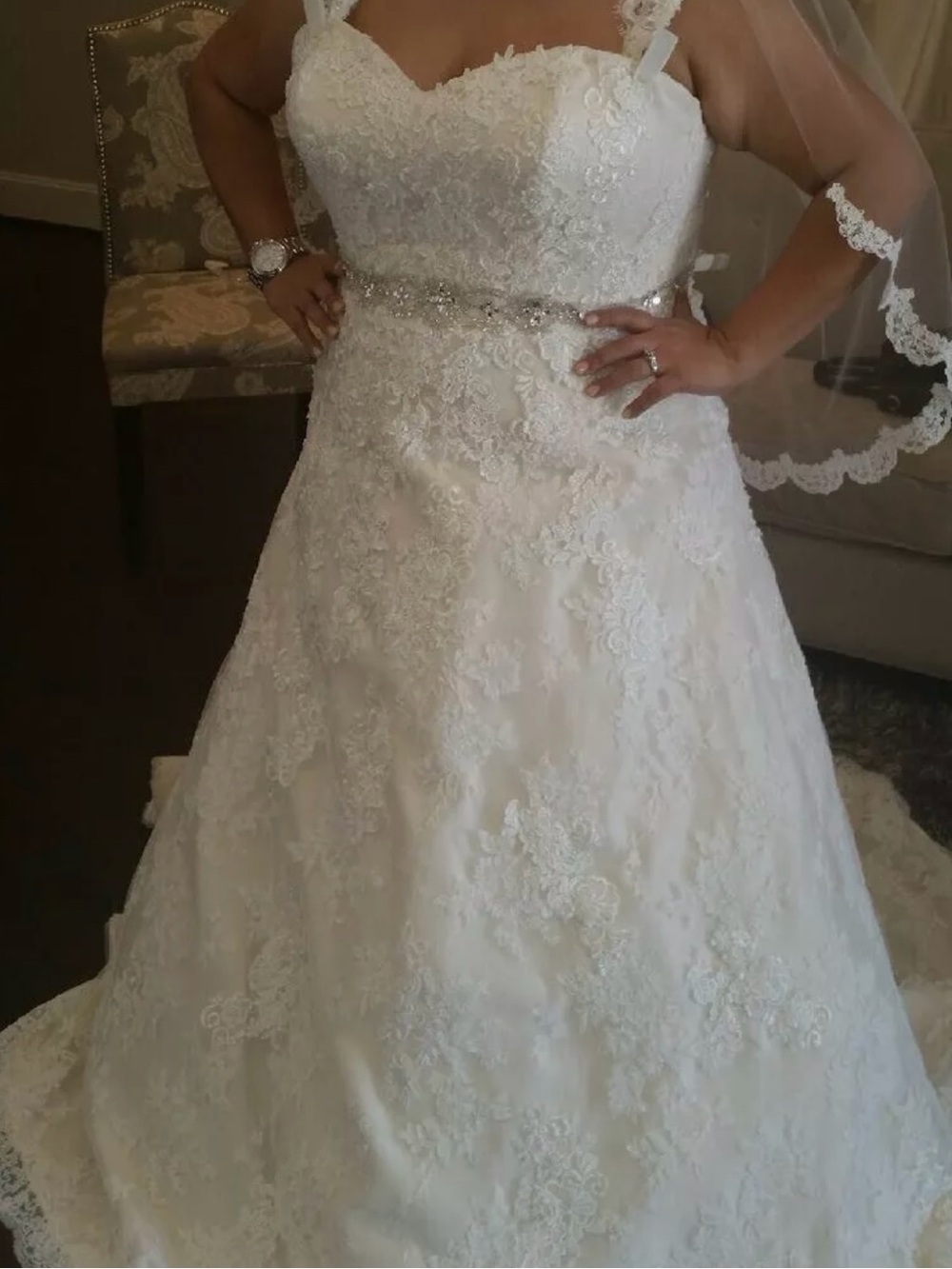 Sweetheart Lace A-Line Wedding Gown in Ivory